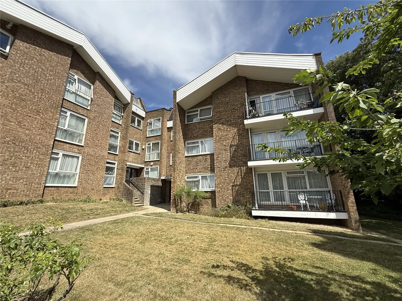 1 bed flat for sale, Lyonsdown Road, New Barnet, EN5