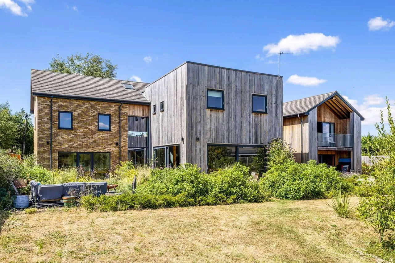 New Road, Clifton, SG17, photo 26