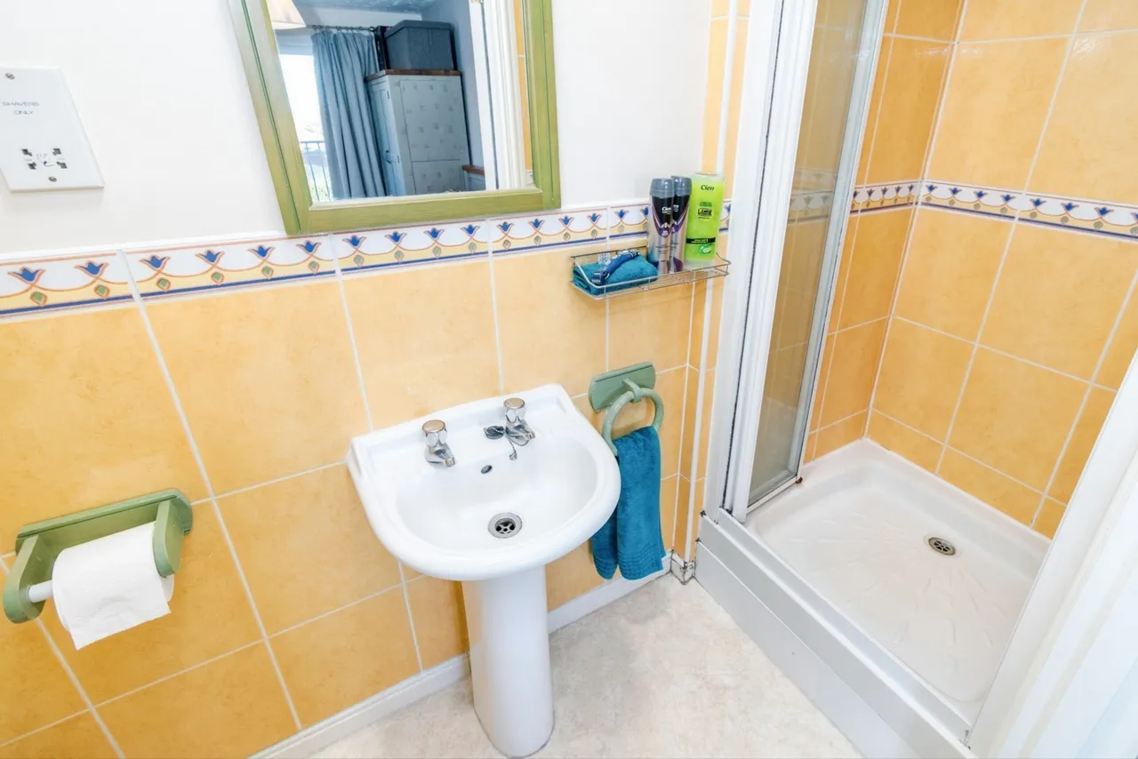 Admiralty Way, Marchwood, SO40, photo 13