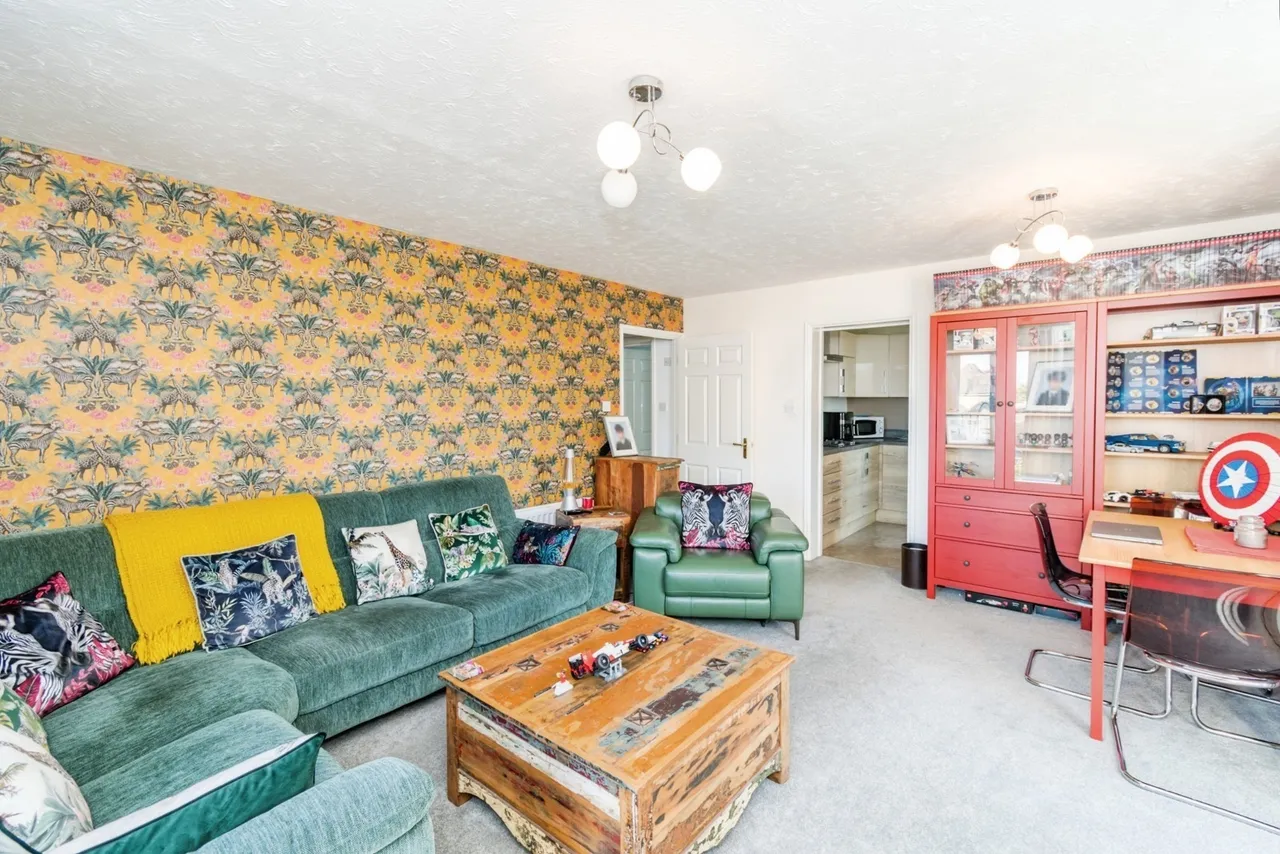 Admiralty Way, Marchwood, SO40, photo 14