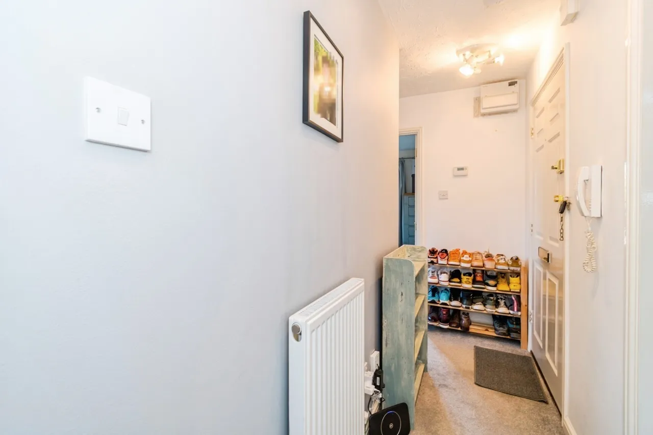 Admiralty Way, Marchwood, SO40, photo 15