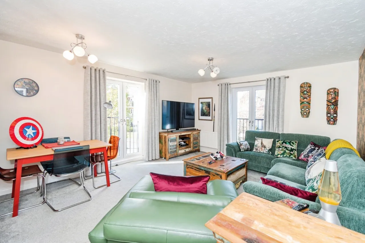 Admiralty Way, Marchwood, SO40, photo 2