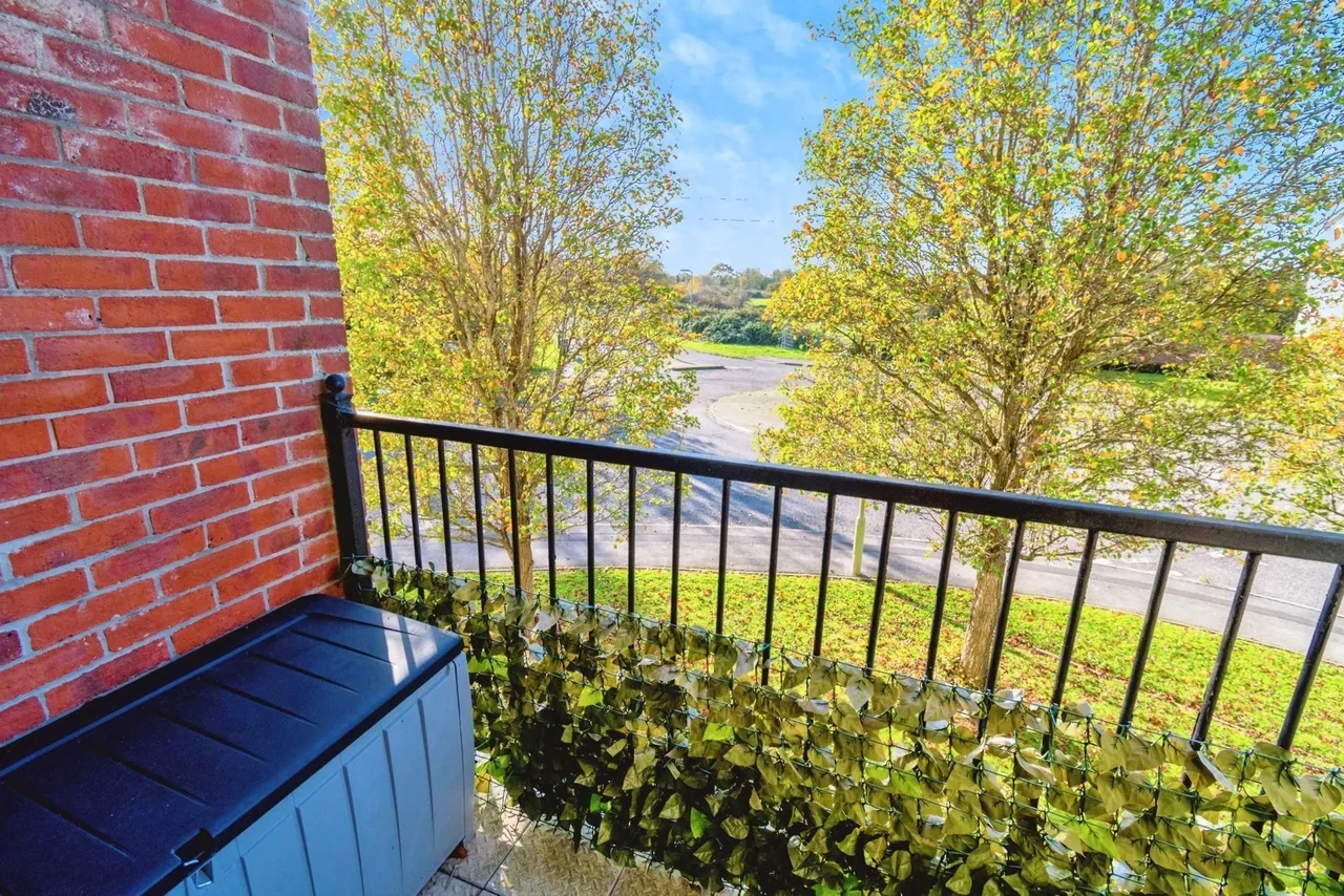 Admiralty Way, Marchwood, SO40, photo 12