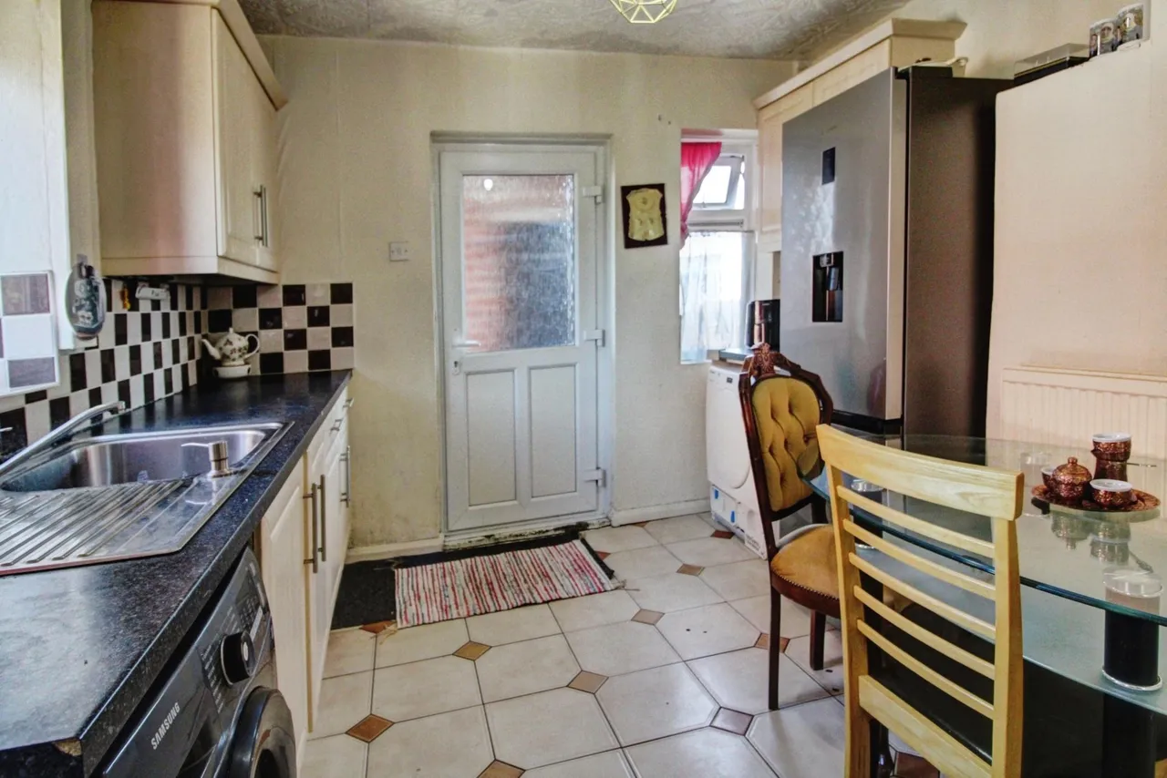 Philip Road, Kendray, S70, photo 6
