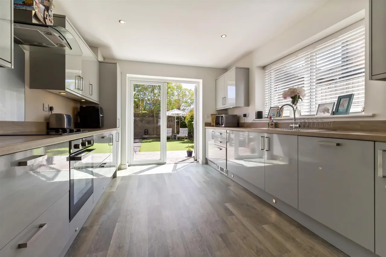 Broadwater Street East, Worthing, photo 7