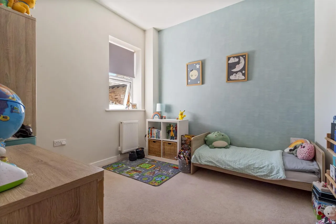 Broadwater Street East, Worthing, photo 12