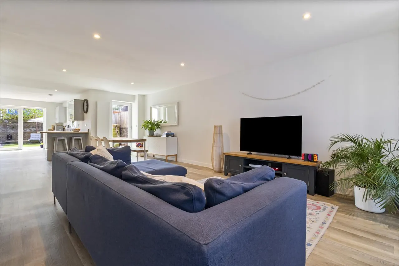 Broadwater Street East, Worthing, photo 6