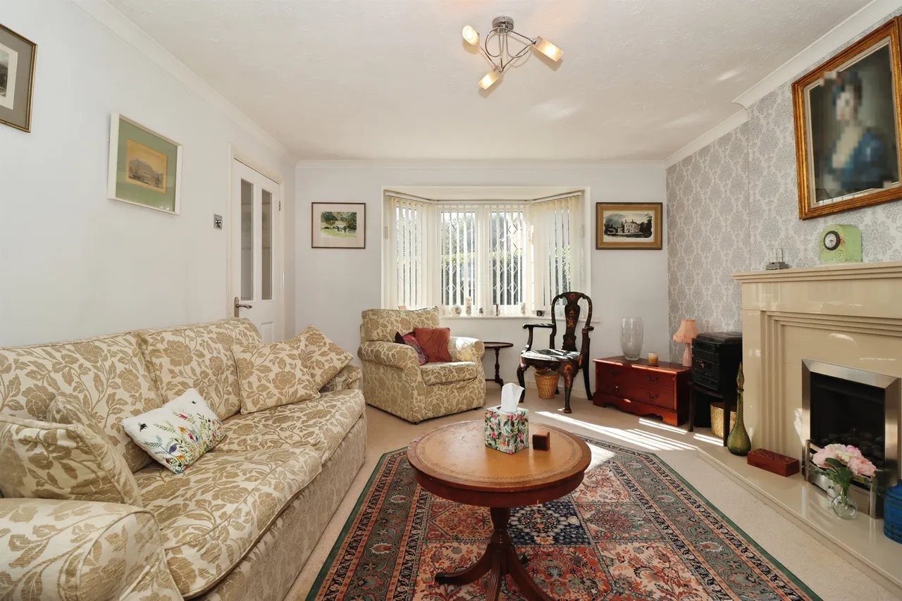 Church Farm Road, Emersons Green, BS16, photo 3