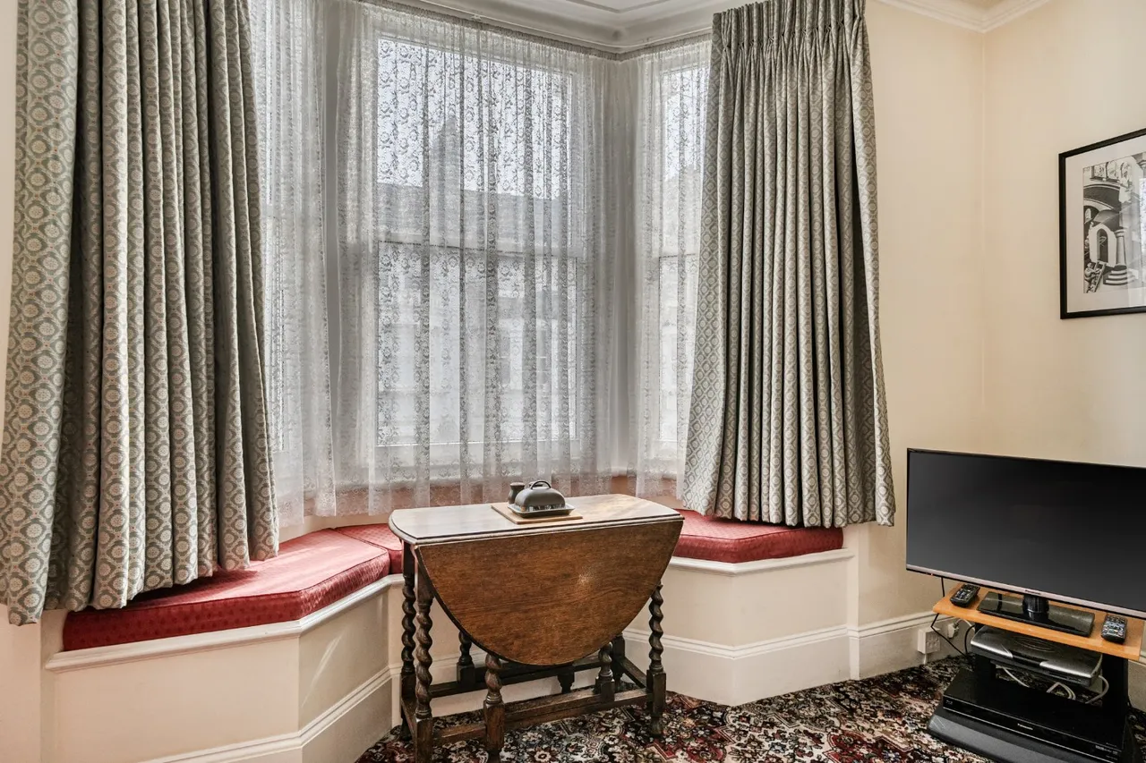 Tournay Road, Fulham, London, SW6, photo 12