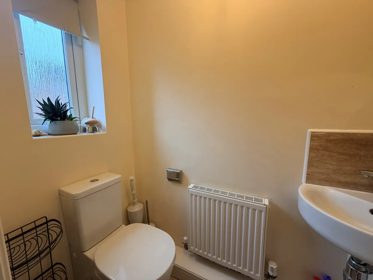 Over Ashberry, Altrincham, WA14, photo 5