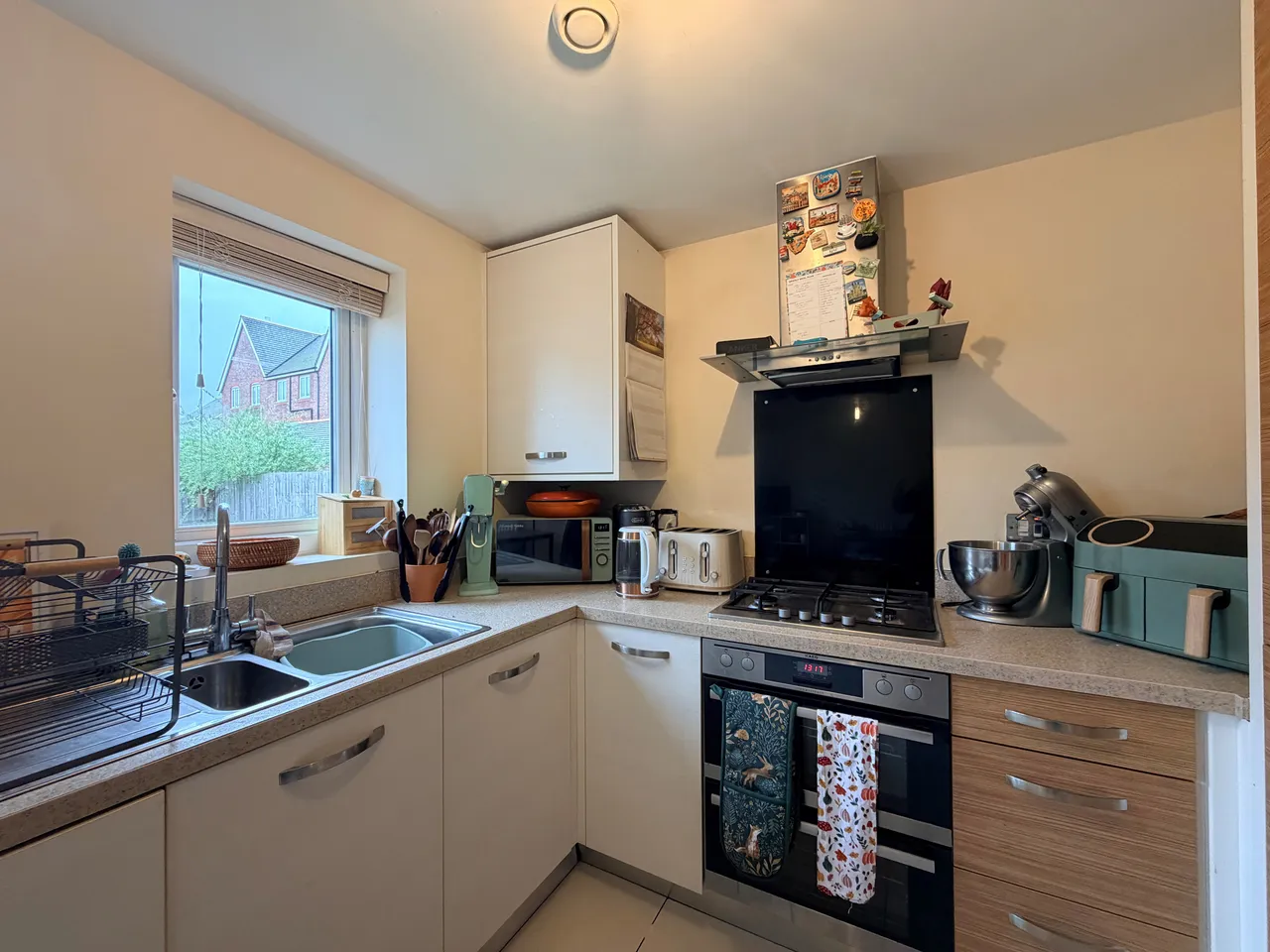 Over Ashberry, Altrincham, WA14, photo 2