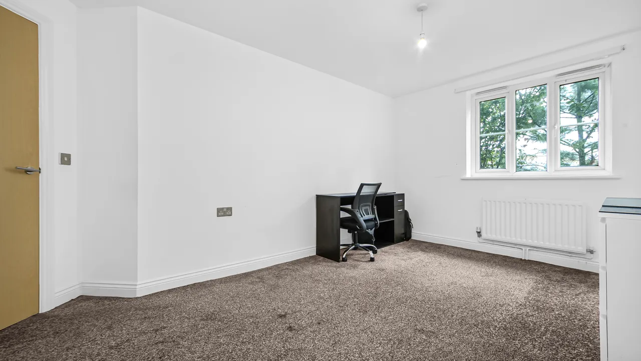 Gillian Crescent, Romford, RM2, photo 7