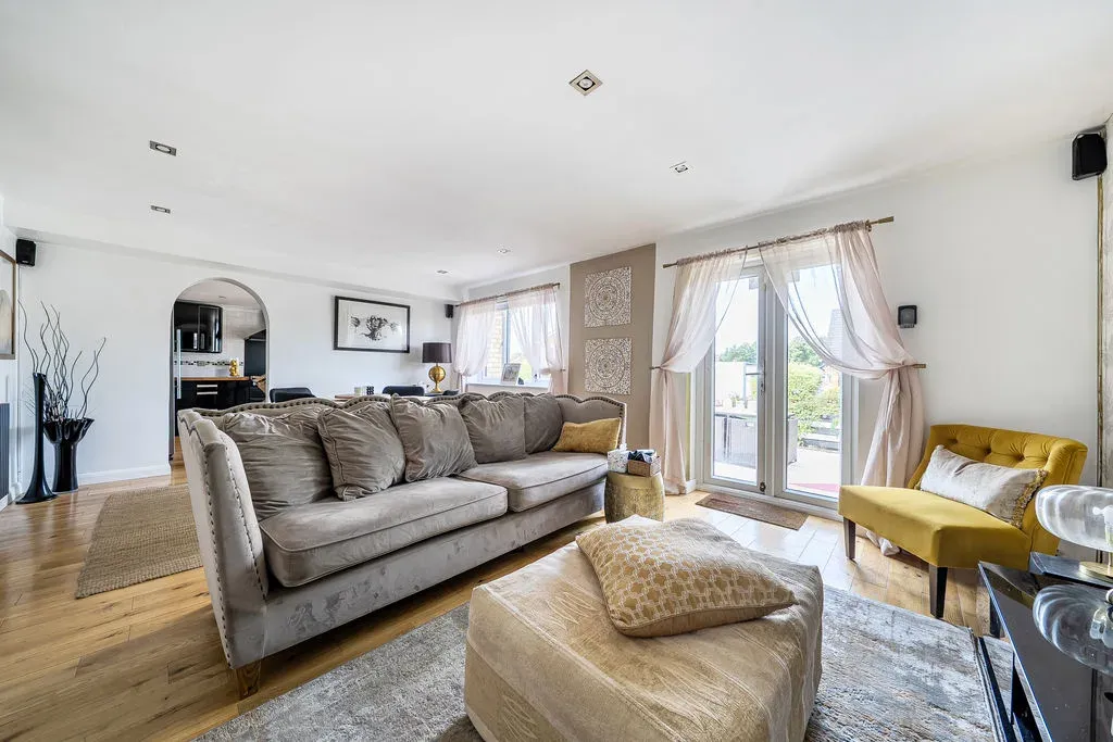 Mill Road, Bletchley, Milton Keynes, Buckinghamshire, MK2 2LB, photo 22