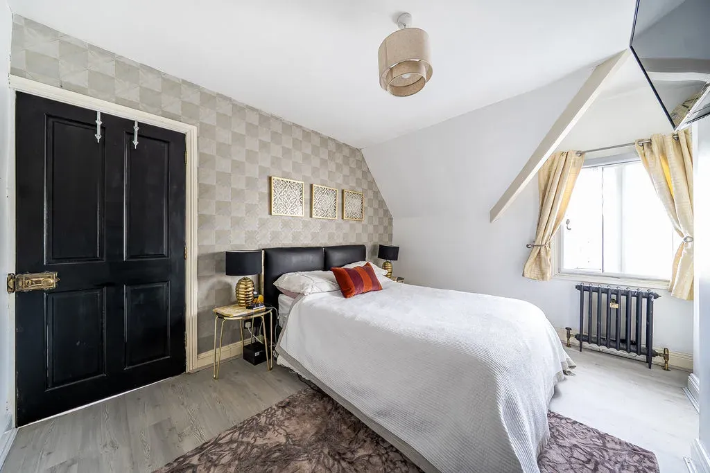 Mill Road, Bletchley, Milton Keynes, Buckinghamshire, MK2 2LB, photo 8