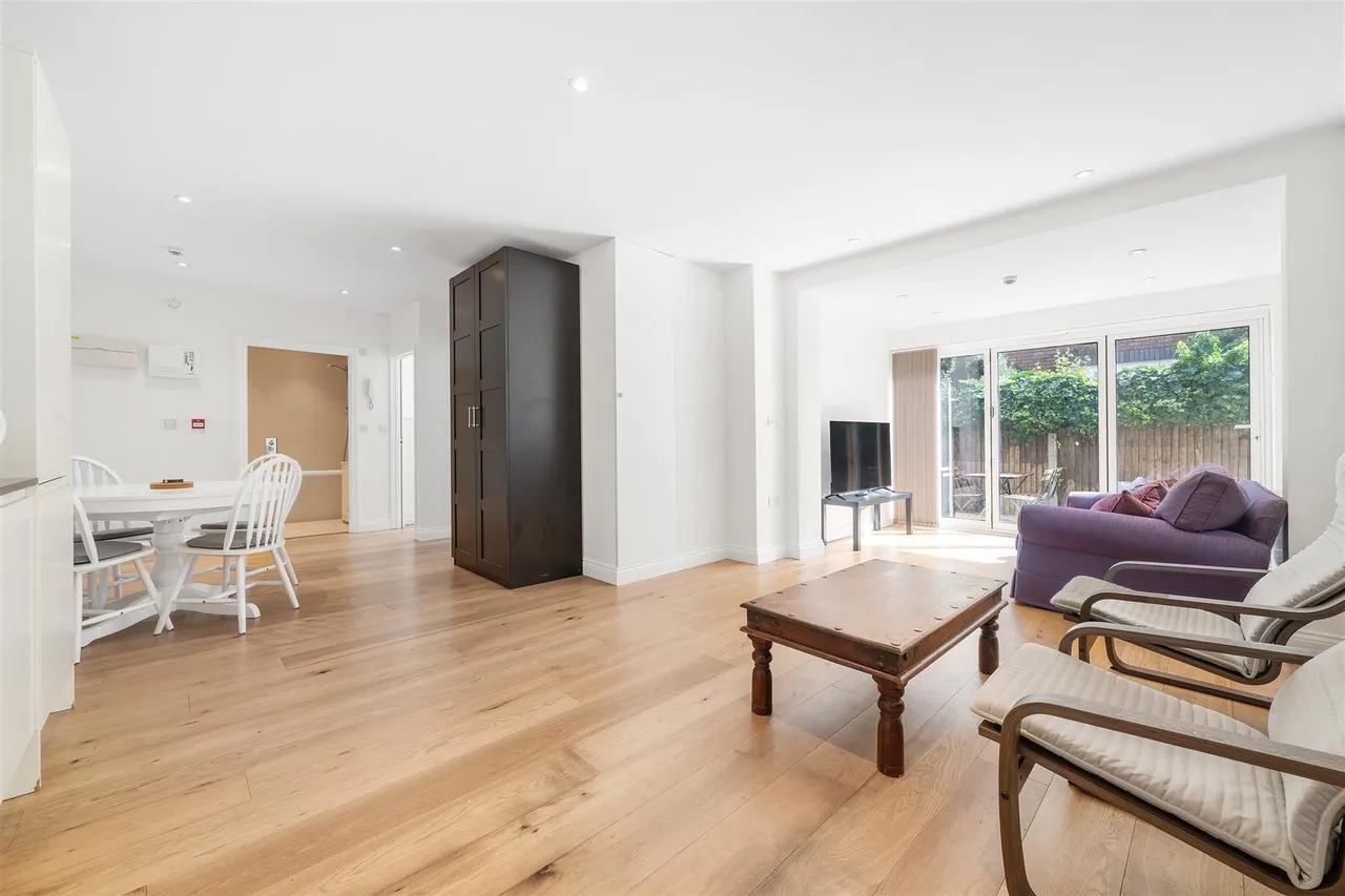 2 bed flat for sale, Anerley Road, Anerley