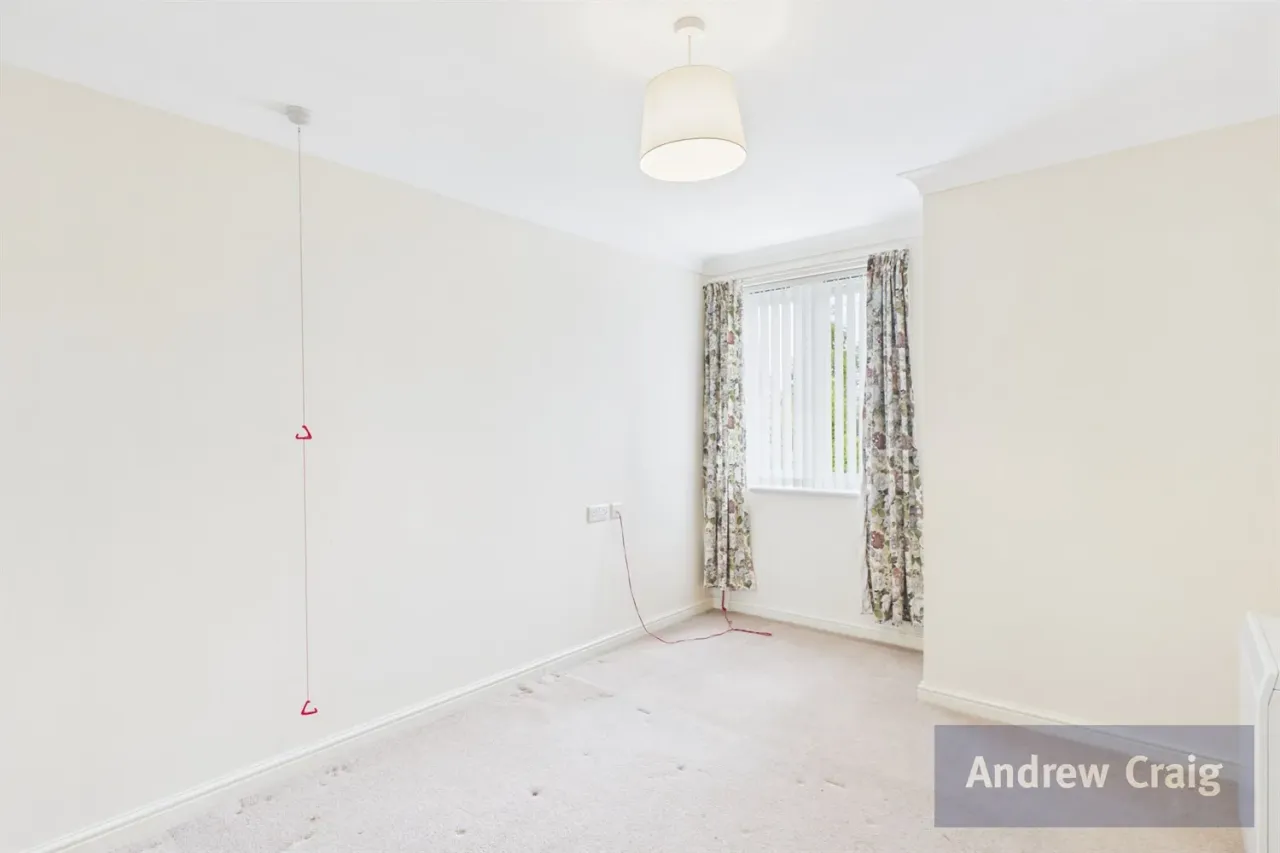 Willow Bank Court, East Boldon, NE36, photo 5