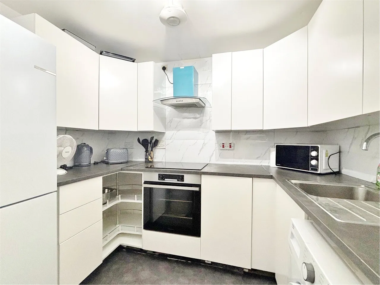 Tudor Way, Knaphill, GU21, photo 4