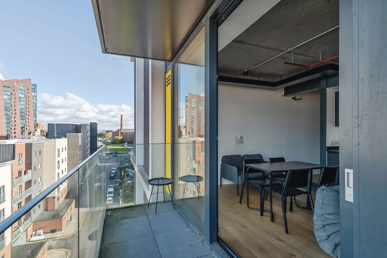 Chapeltown Street, Manchester, M1, photo 17