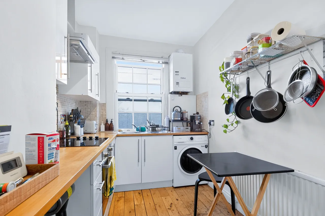 Balls Pond Road, London, N1, photo 2