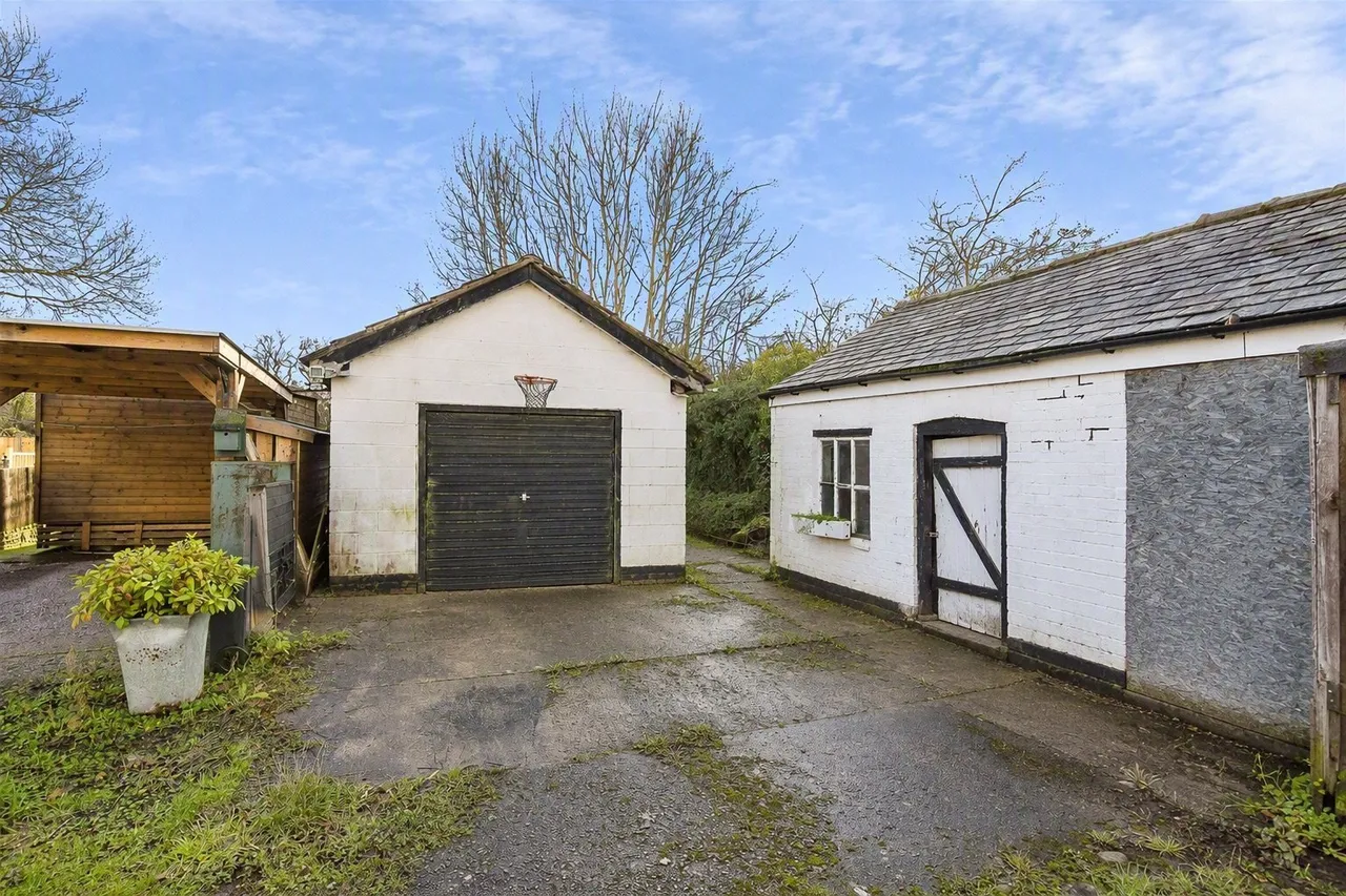 Mold Road, Mynydd Isa, CH7, photo 9