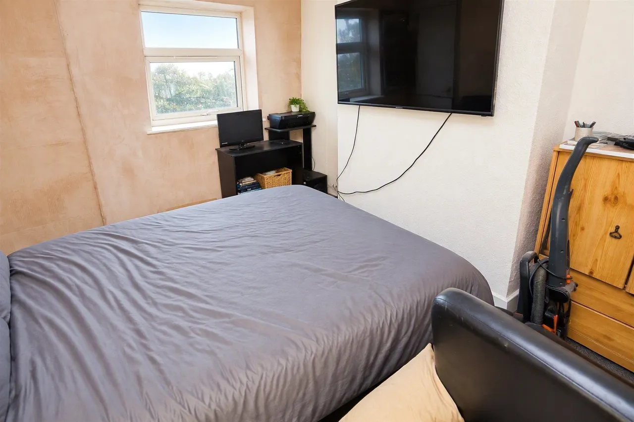 Mold Road, Mynydd Isa, CH7, photo 6