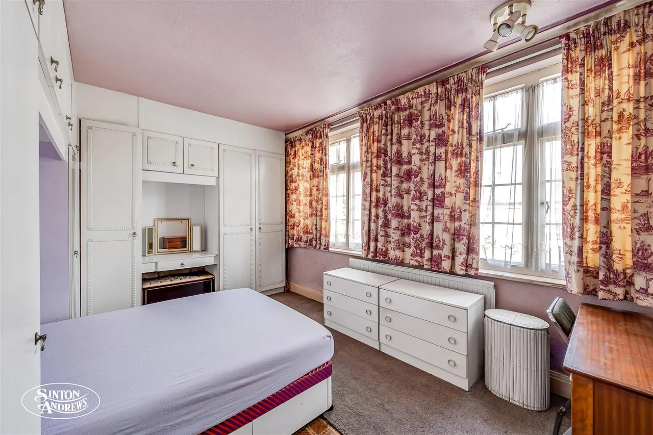 Northfield Avenue, Ealing, photo 7