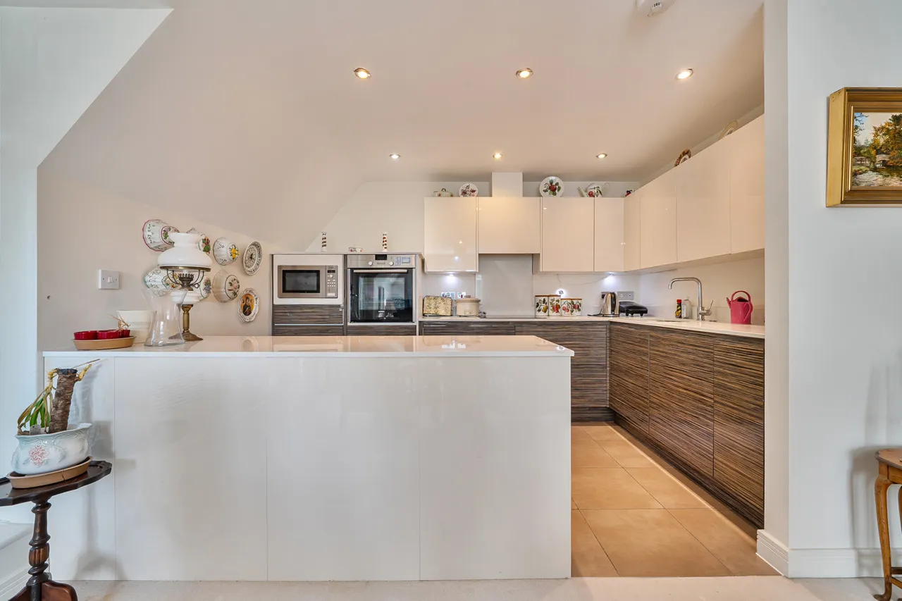 Nascot Wood Road, WD17, photo 12