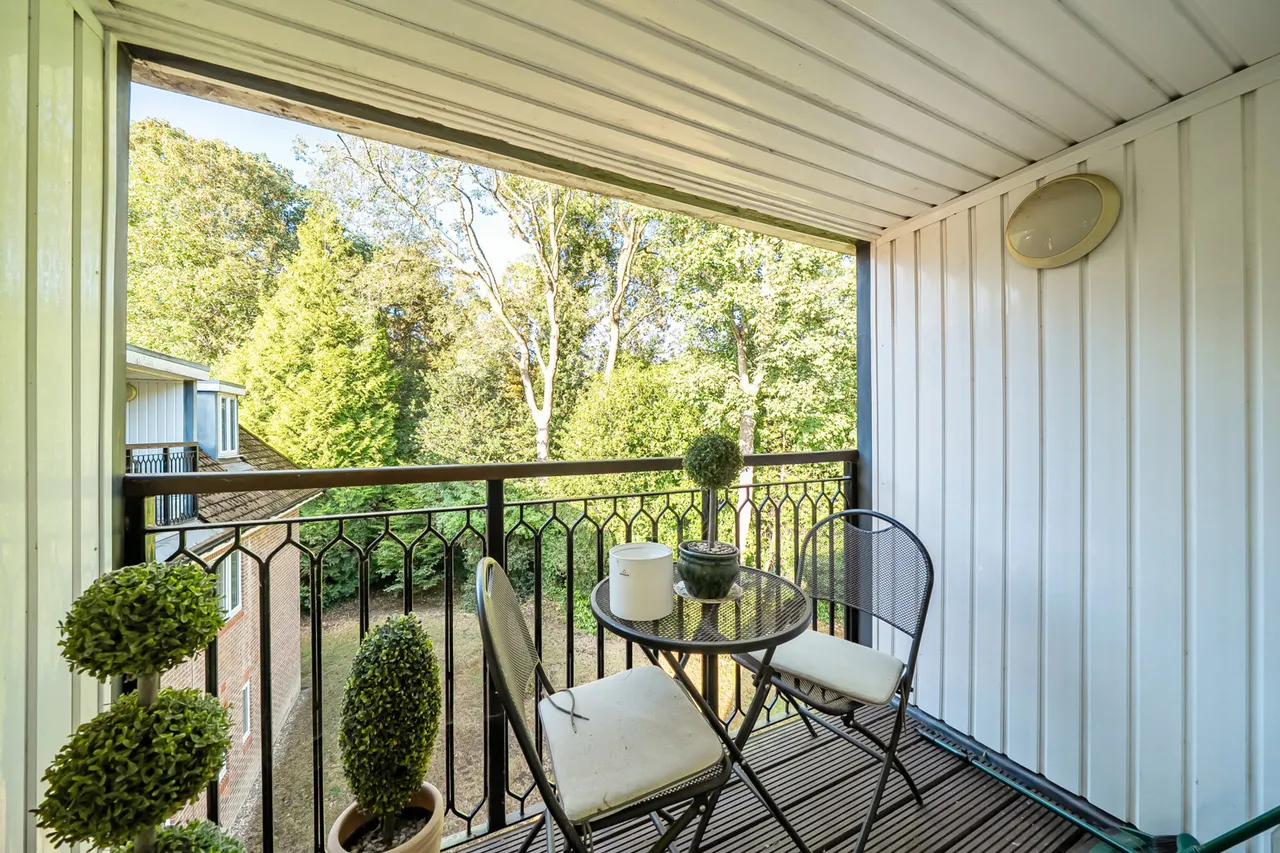 Nascot Wood Road, WD17, photo 10