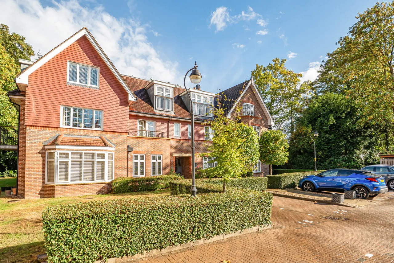 Nascot Wood Road, WD17, photo 11