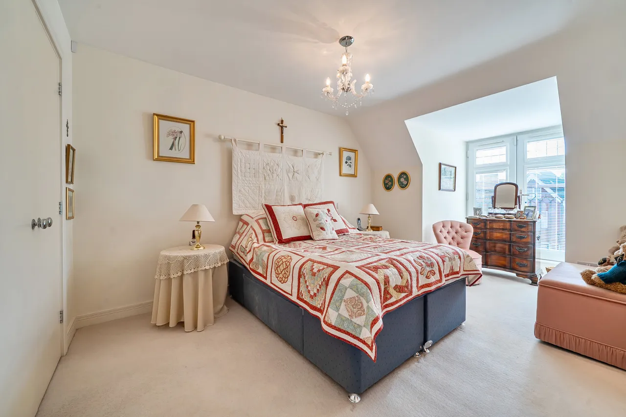 Nascot Wood Road, WD17, photo 5