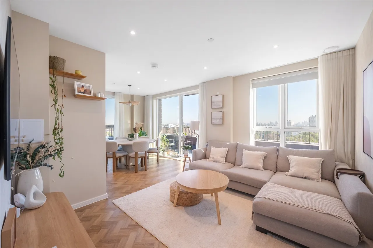 101 Azores House, Clarence Avenue, London, SW4, photo 2