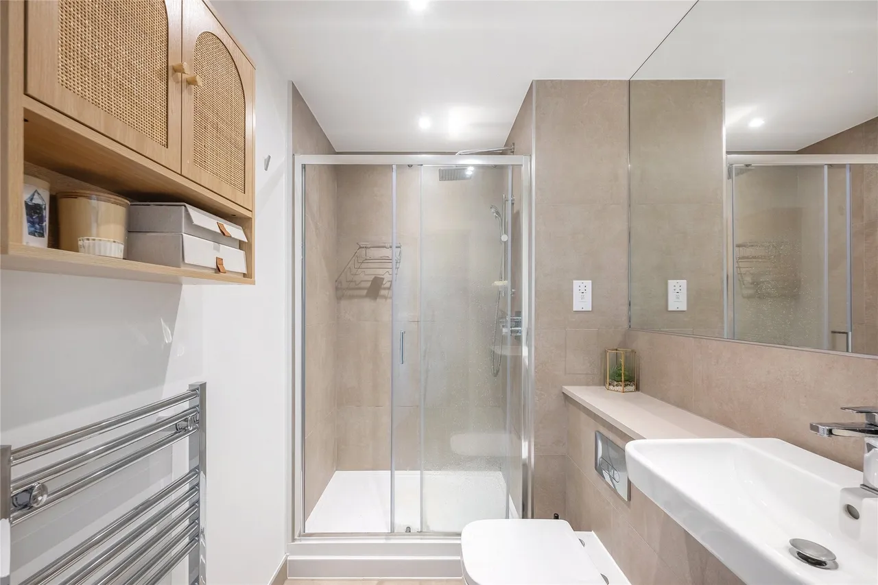 101 Azores House, Clarence Avenue, London, SW4, photo 11