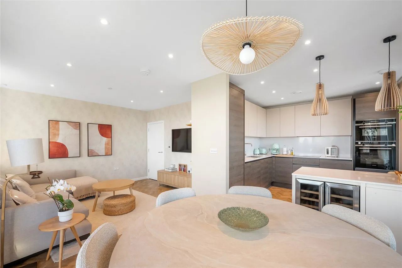 101 Azores House, Clarence Avenue, London, SW4, photo 5