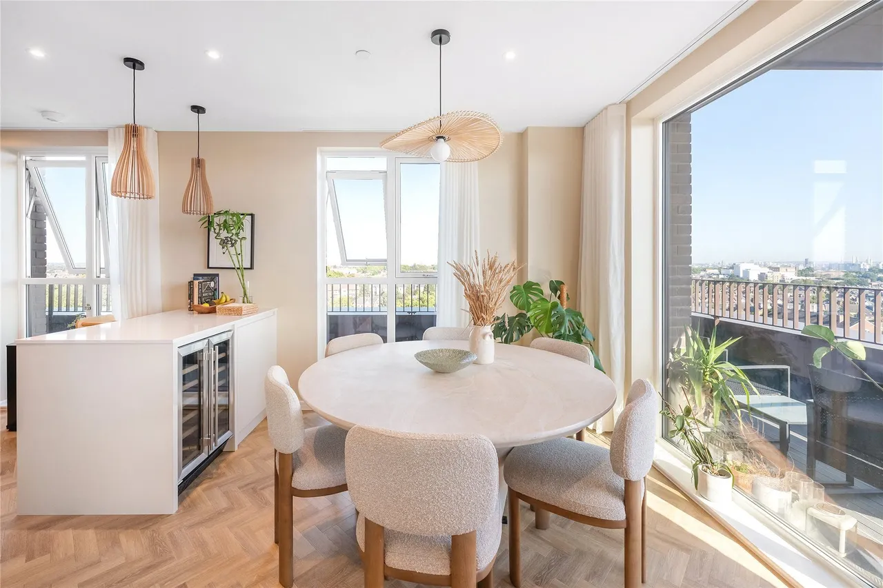 101 Azores House, Clarence Avenue, London, SW4, photo 4