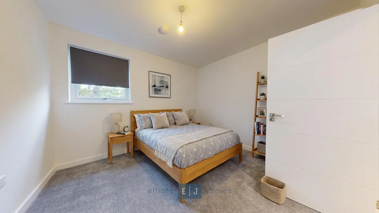 Borders Lane, Loughton, IG10, photo 7