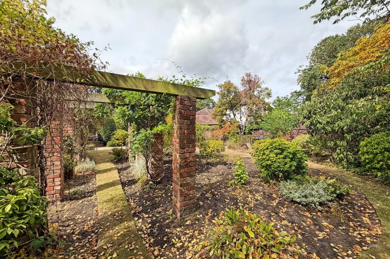 Brookfield Avenue, Timperley, Cheshire WA15 6TH, photo 39