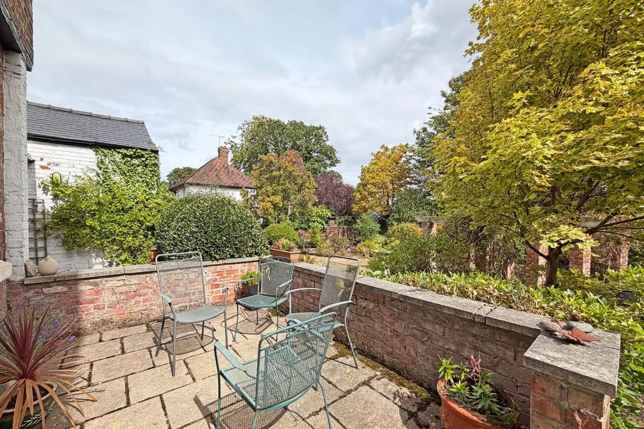 Brookfield Avenue, Timperley, Cheshire WA15 6TH, photo 37