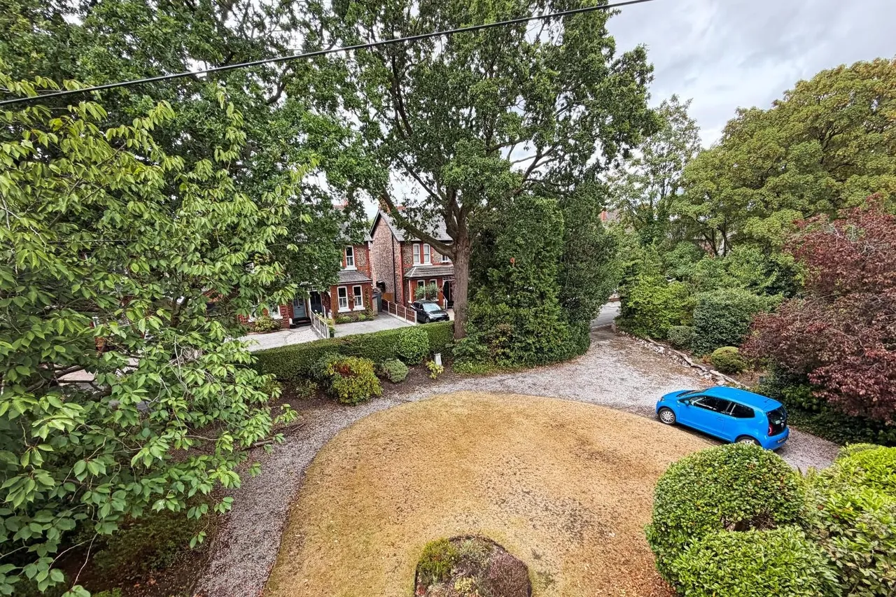 Brookfield Avenue, Timperley, Cheshire WA15 6TH, photo 28