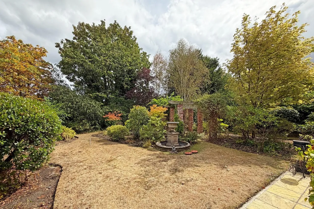Brookfield Avenue, Timperley, Cheshire WA15 6TH, photo 6