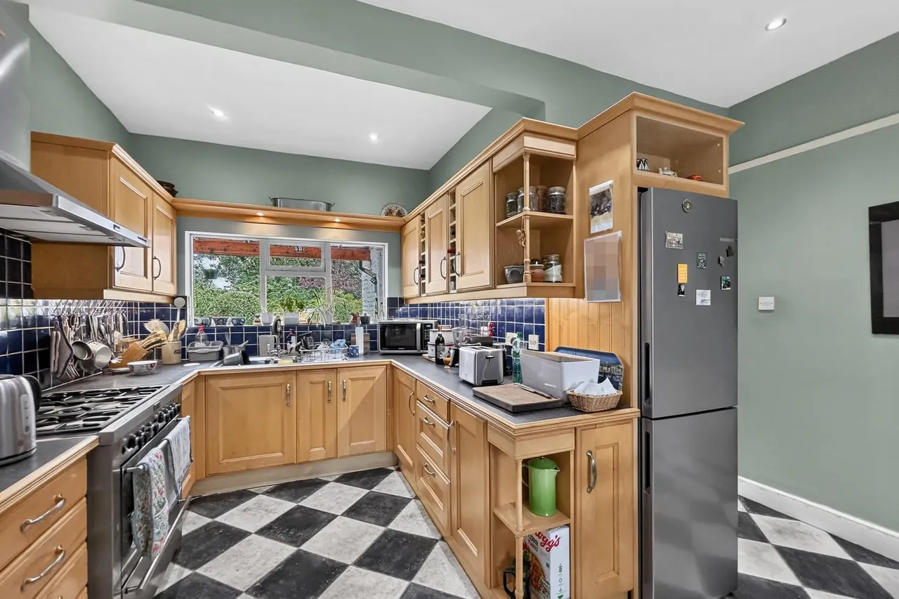 Brookfield Avenue, Timperley, Cheshire WA15 6TH, photo 13