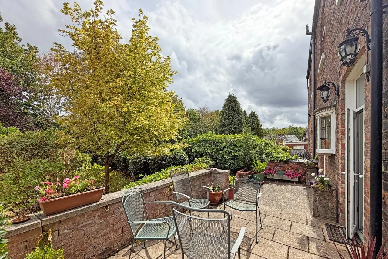 Brookfield Avenue, Timperley, Cheshire WA15 6TH, photo 34