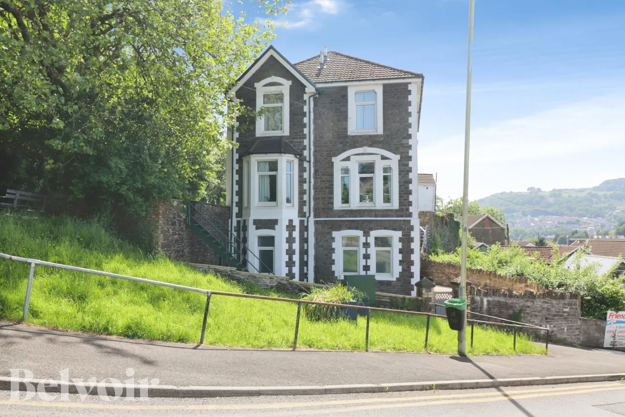 Merthyr Road, Pontypridd, CF37, photo 2