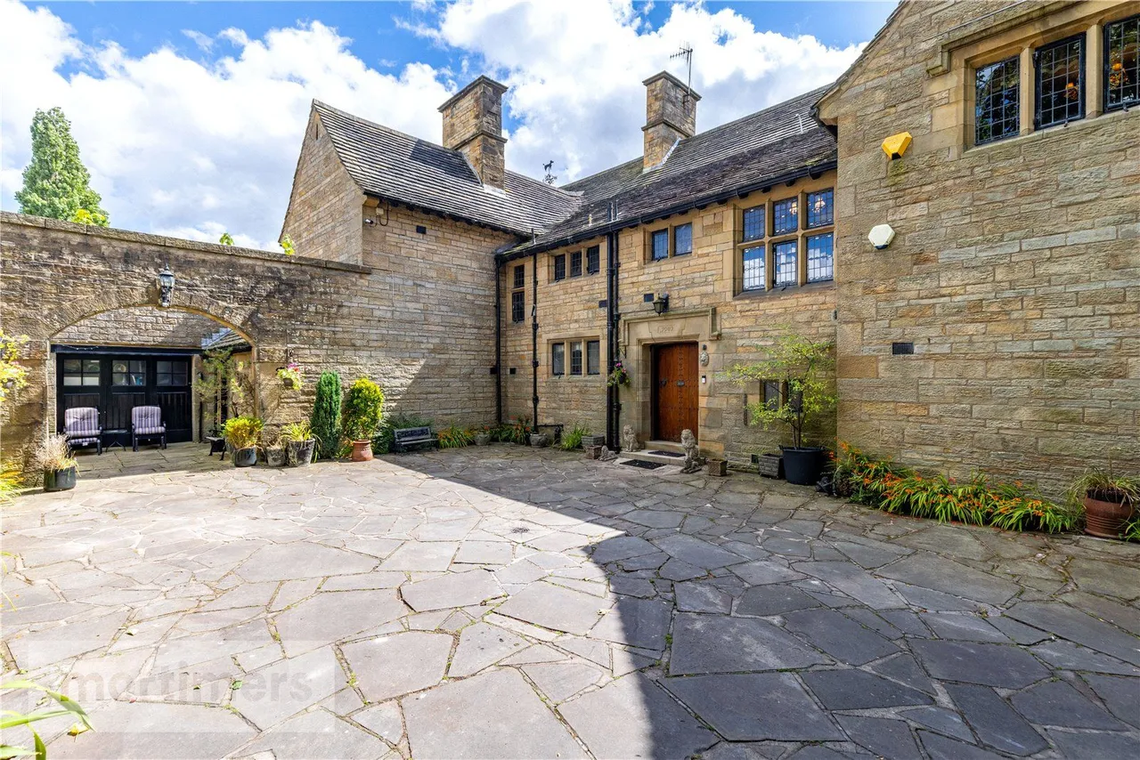 Whalley Road, Accrington, BB5, photo 44