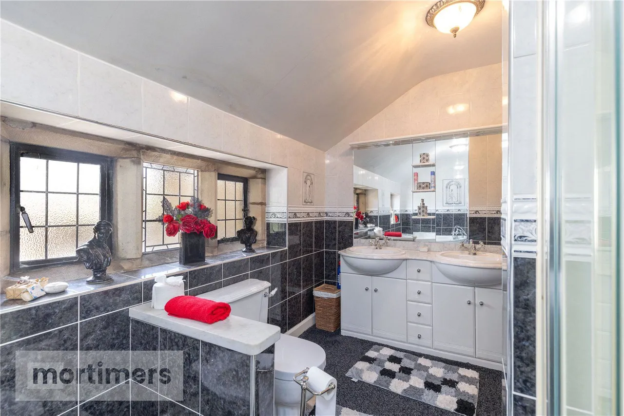 Whalley Road, Accrington, BB5, photo 39