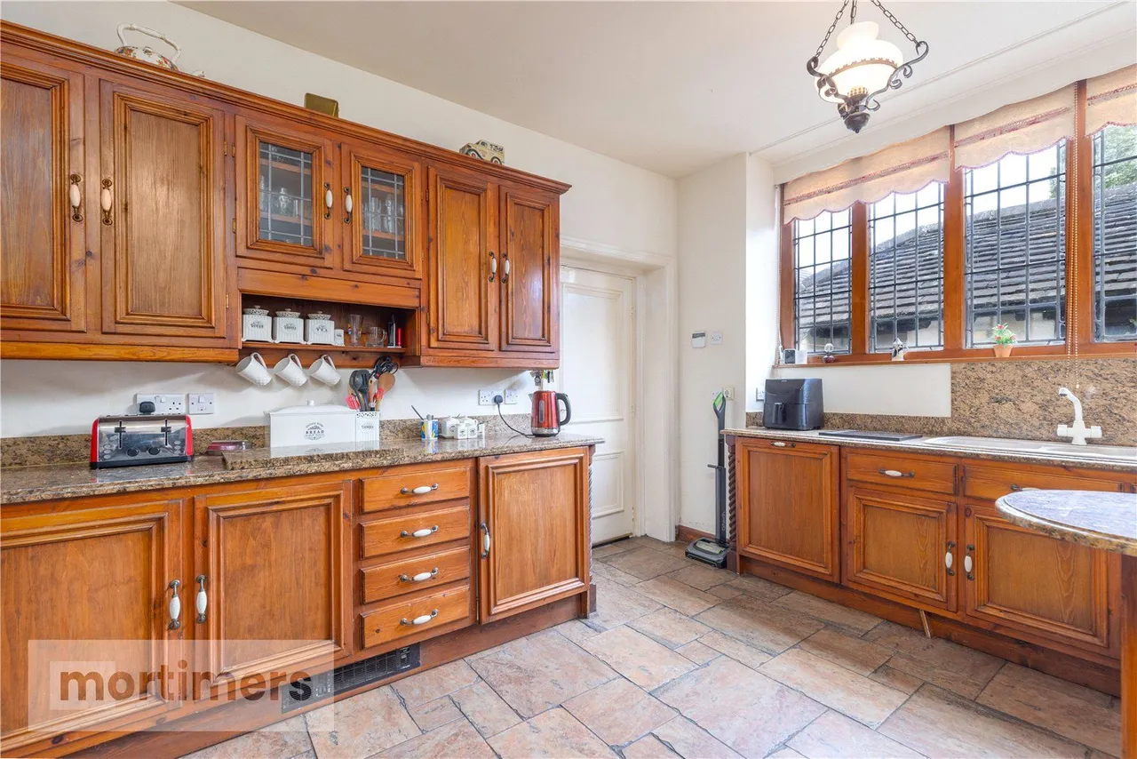 Whalley Road, Accrington, BB5, photo 16