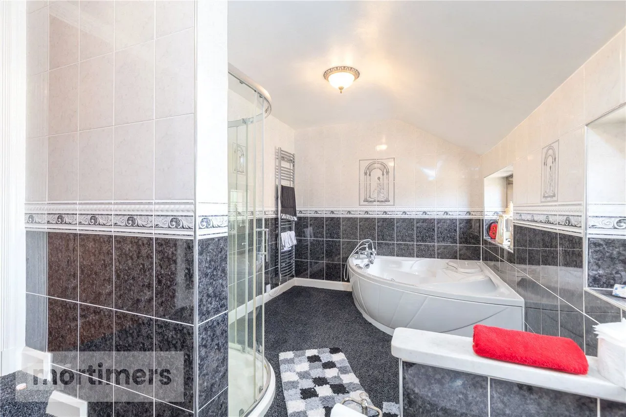 Whalley Road, Accrington, BB5, photo 37