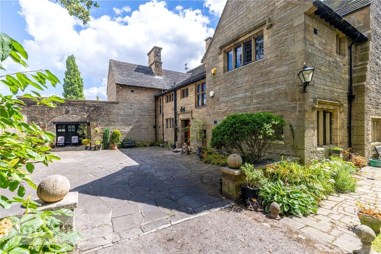 Whalley Road, Accrington, BB5, photo 43