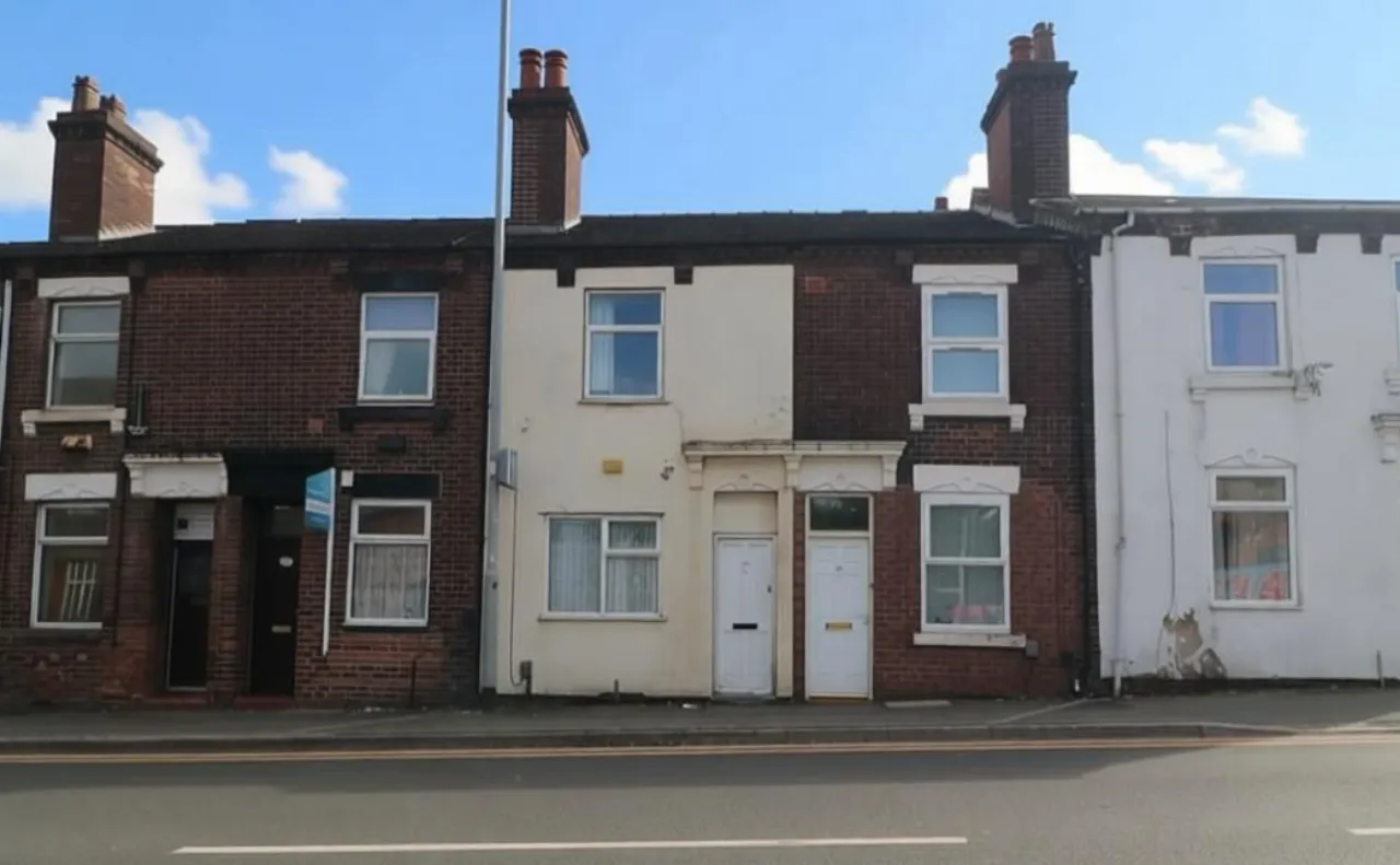 3 bed property for sale, Shelton Old Road, Stoke-On-Trent, ST4