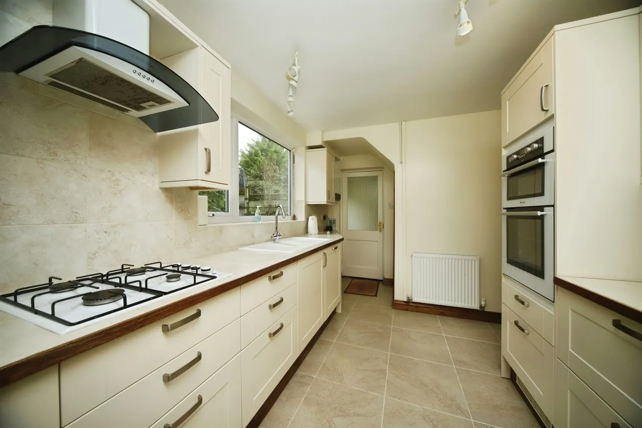 Bloomfield Close, Taunton, photo 5