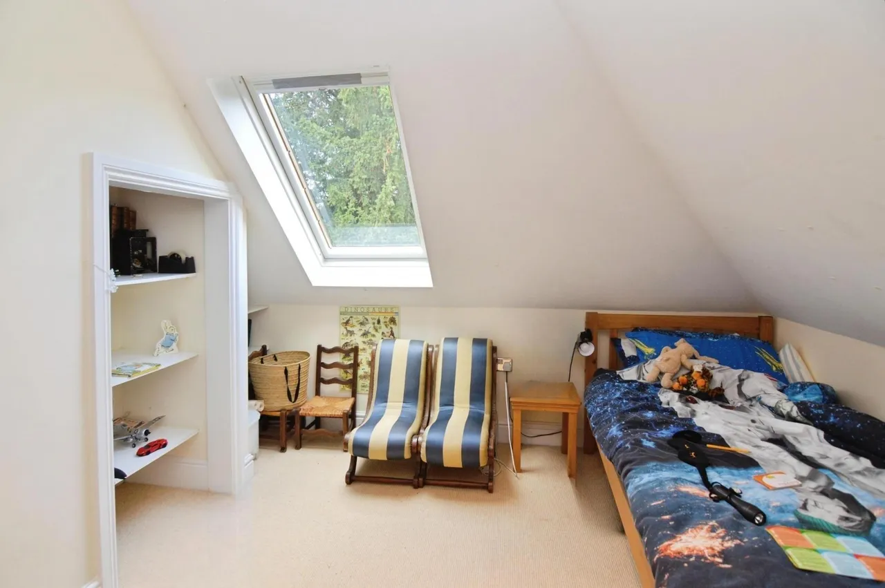 Broadcommon Road, Hurst, RG10, photo 9